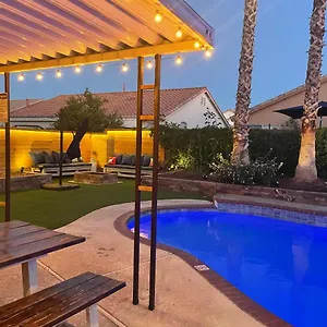 Holiday home Gorgeous Henderson With Pool!, Las Vegas